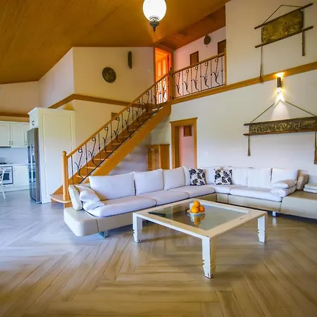 Lemon Tree Villa
